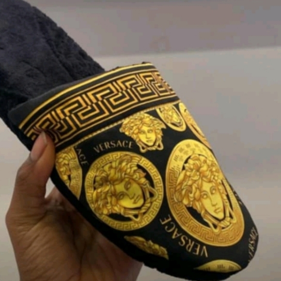 Versace I ♡ BAROQUE SLIPPERS Med NEW - Picture 3 of 4